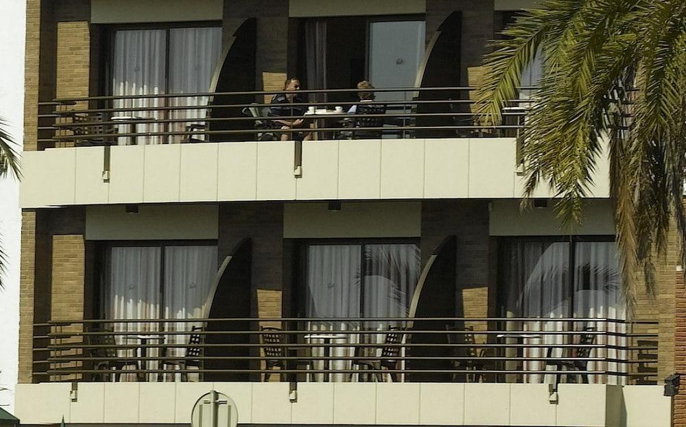 Almirall Apartment Lloret de Mar