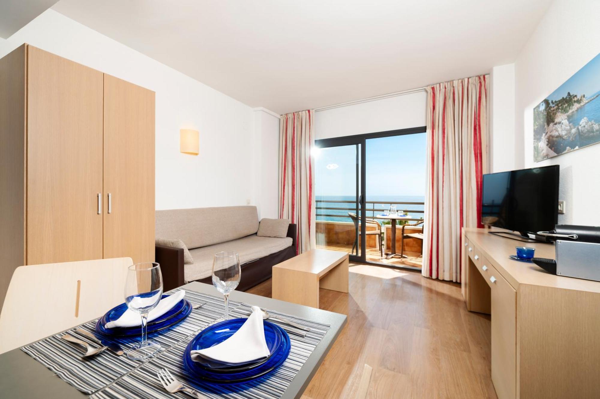 Apartment Almirall Lloret de Mar